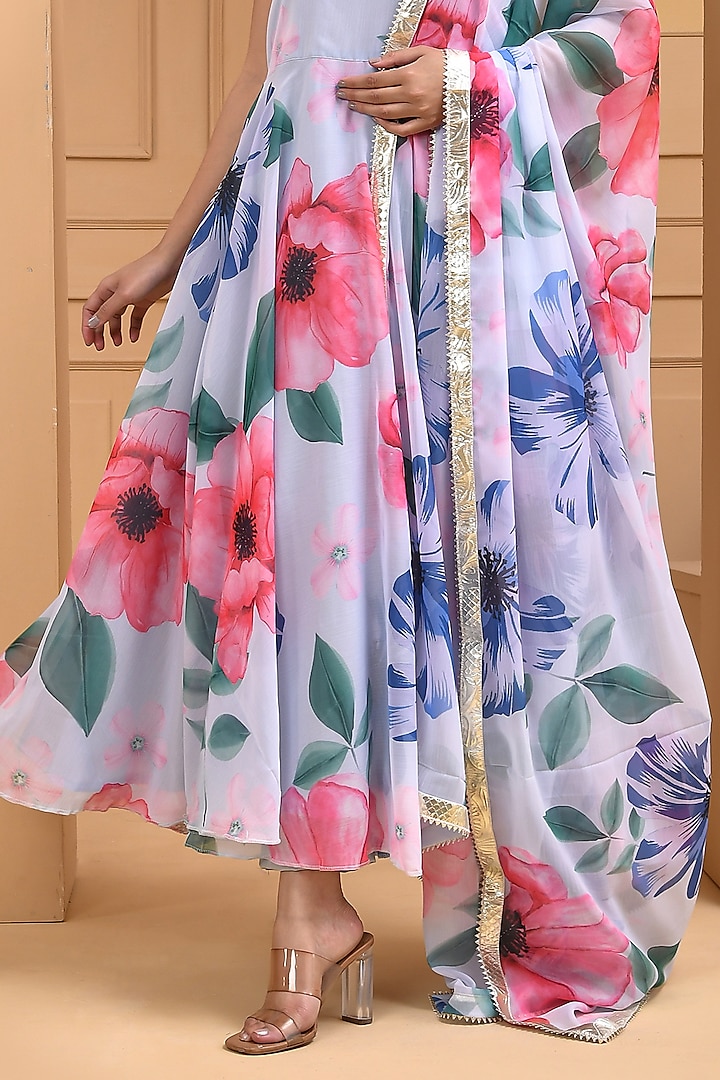 Multi-Colored Georgette Gota Lace & Floral Printed Flared Kurta Set by Bannhi by Priyanka Rathore at Pernia's Pop Up Shop
