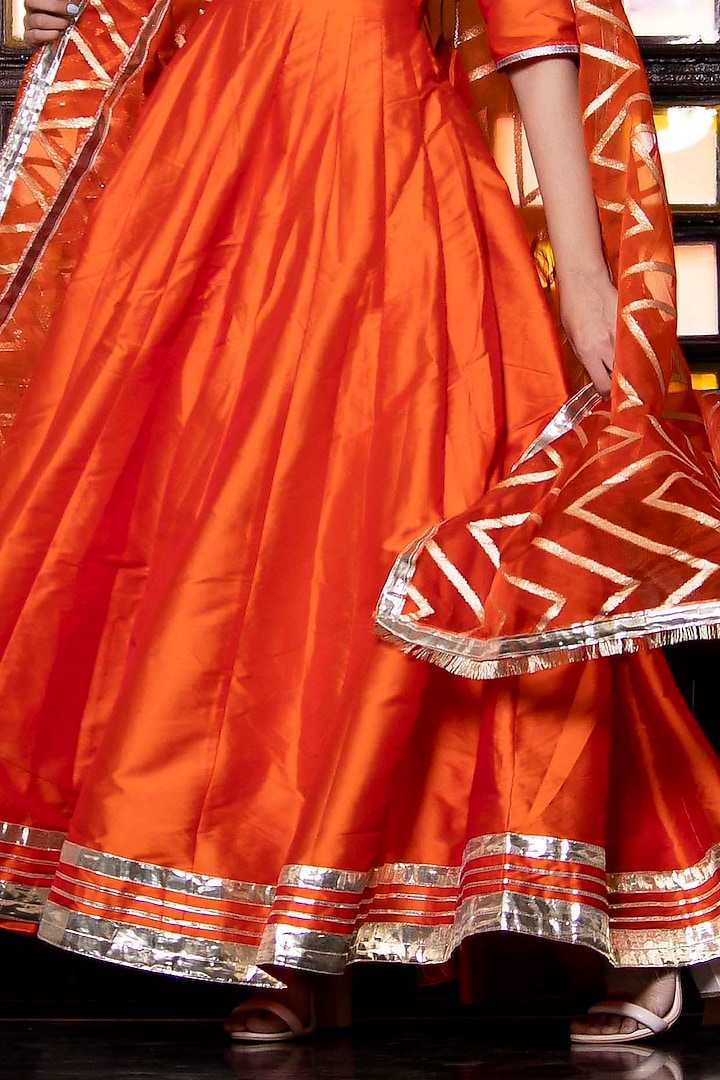 Orange Taffeta Silk Embellished Party Wear Anarkali Set by Bannhi by Priyanka Rathore at Pernia's Pop Up Shop