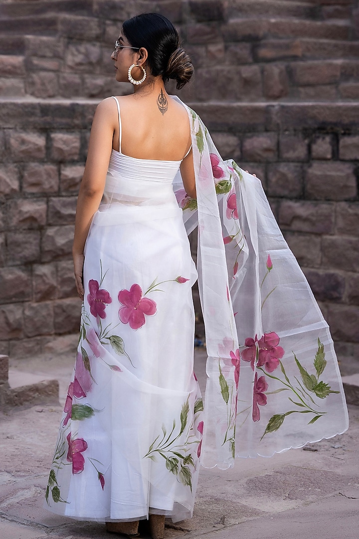 Snowy White Pure Organza Handpainted Party Wear Saree by Bannhi by Priyanka Rathore at Pernia's Pop Up Shop