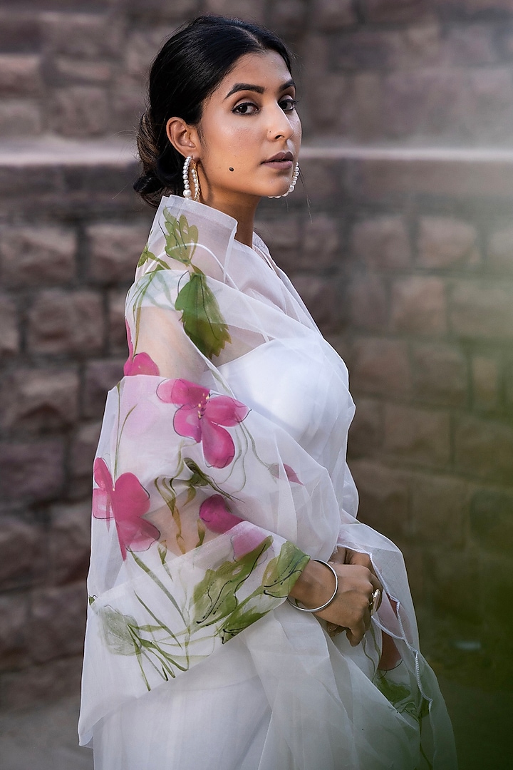 Snowy White Pure Organza Handpainted Party Wear Saree by Bannhi by Priyanka Rathore at Pernia's Pop Up Shop