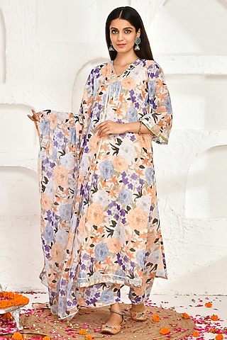 Peach Chanderi Printed Kurta Set by Bannhi by Priyanka Rathore