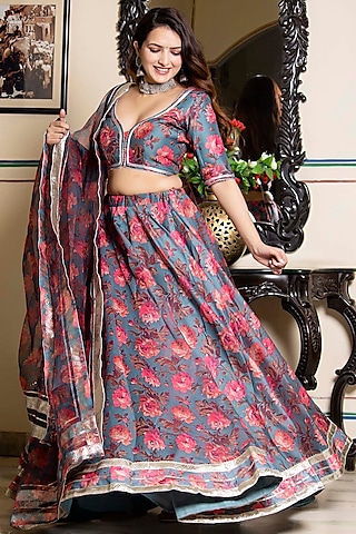 Grey Chanderi Floral Printed Flared Lehenga Set by Bannhi by Priyanka Rathore