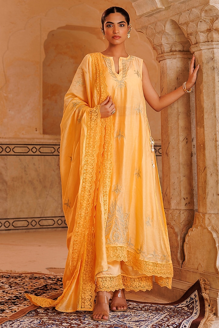 Pastel Orange Chanderi Aari Embroidered Kurta Set by Bannhi by Priyanka Rathore at Pernia's Pop Up Shop