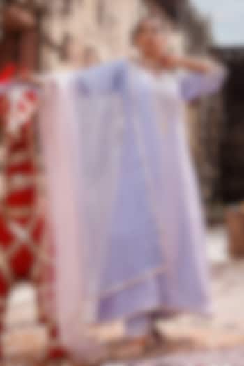 Baby Lavender Chanderi Aari Embroidered Kurta Set by Bannhi by Priyanka Rathore at Pernia's Pop Up Shop