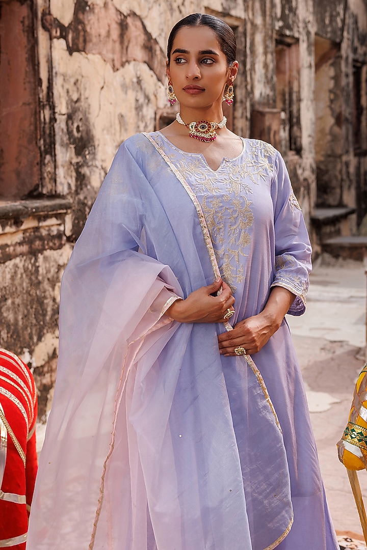 Baby Lavender Chanderi Aari Embroidered Kurta Set by Bannhi by Priyanka Rathore at Pernia's Pop Up Shop