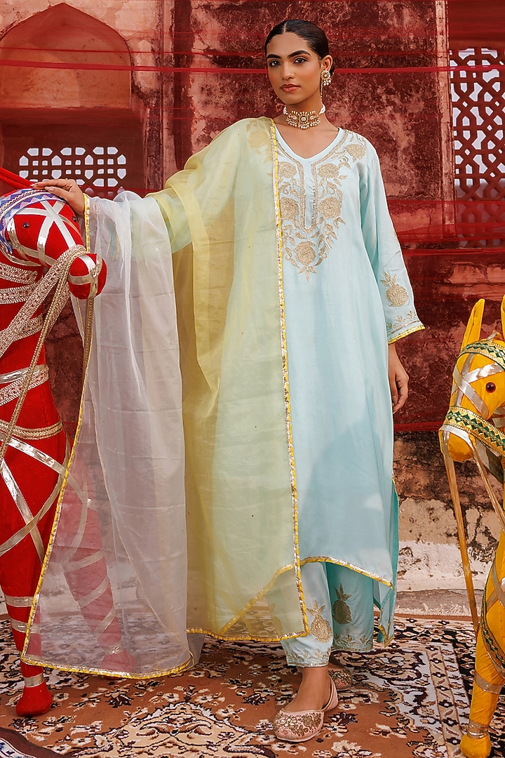 Pastel Blue Lavender Chanderi Aari Embroidered Kurta Set by Bannhi by Priyanka Rathore at Pernia's Pop Up Shop