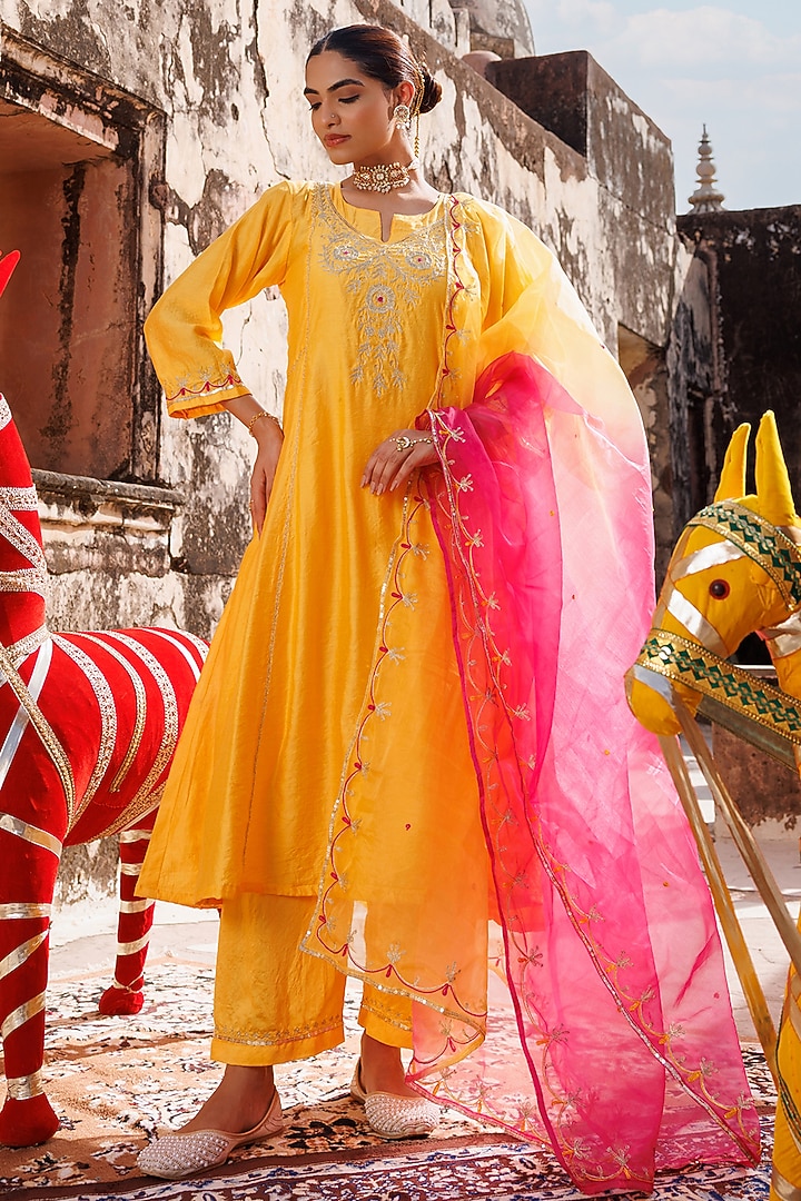 Bright Yellow Chanderi Aari Embroidered Kurta Set by Bannhi by Priyanka Rathore at Pernia's Pop Up Shop