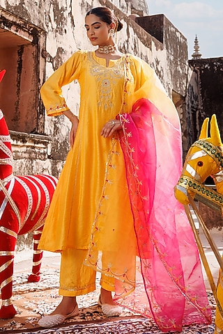 Bright Yellow Chanderi Aari Embroidered Kurta Set by Bannhi by Priyanka Rathore