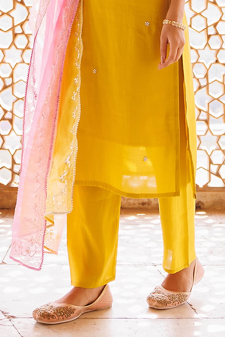 Yellow Uppada Silk Hand Embroidered Kurta Set by Bannhi by Priyanka Rathore at Pernia's Pop Up Shop