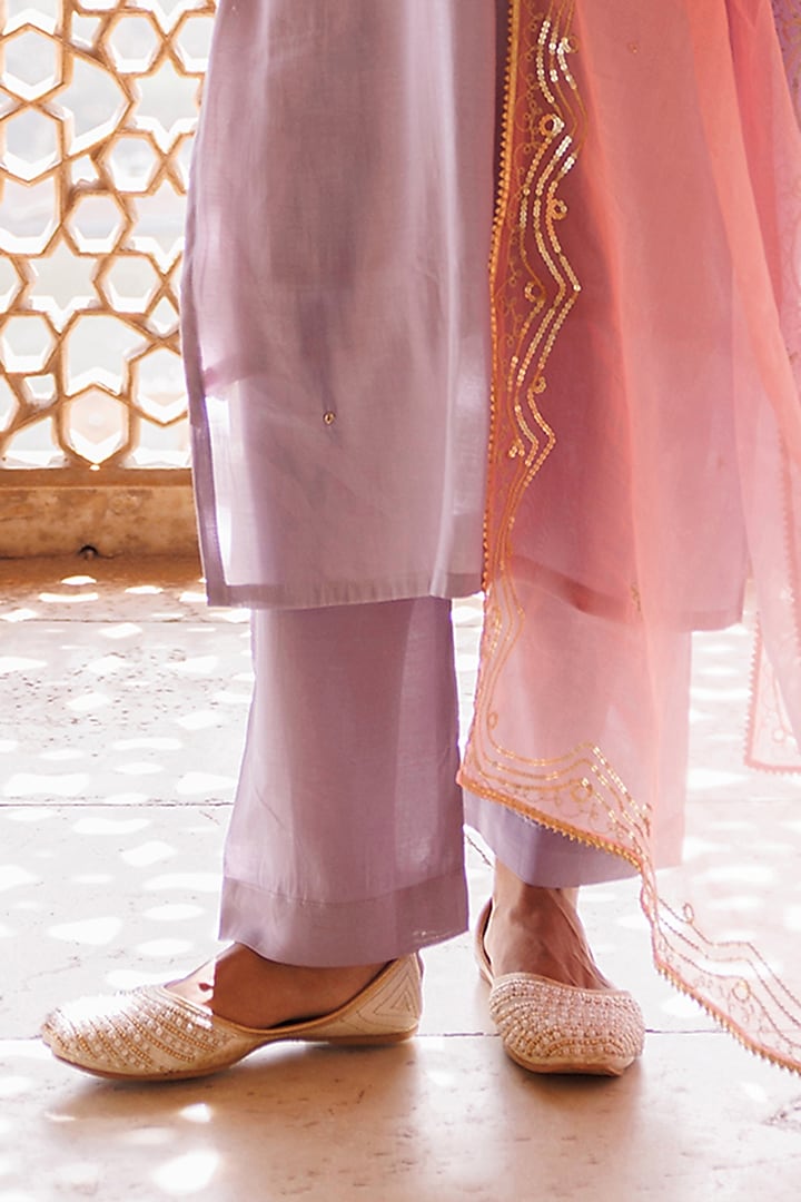 Lilac Uppada Silk Hand Embroidered Kurta Set by Bannhi by Priyanka Rathore at Pernia's Pop Up Shop