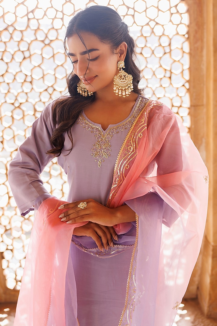 Lilac Uppada Silk Hand Embroidered Kurta Set by Bannhi by Priyanka Rathore at Pernia's Pop Up Shop