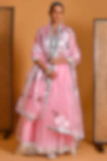 Pink Organza Wedding Lehenga Set by Bannhi at Pernia's Pop Up Shop