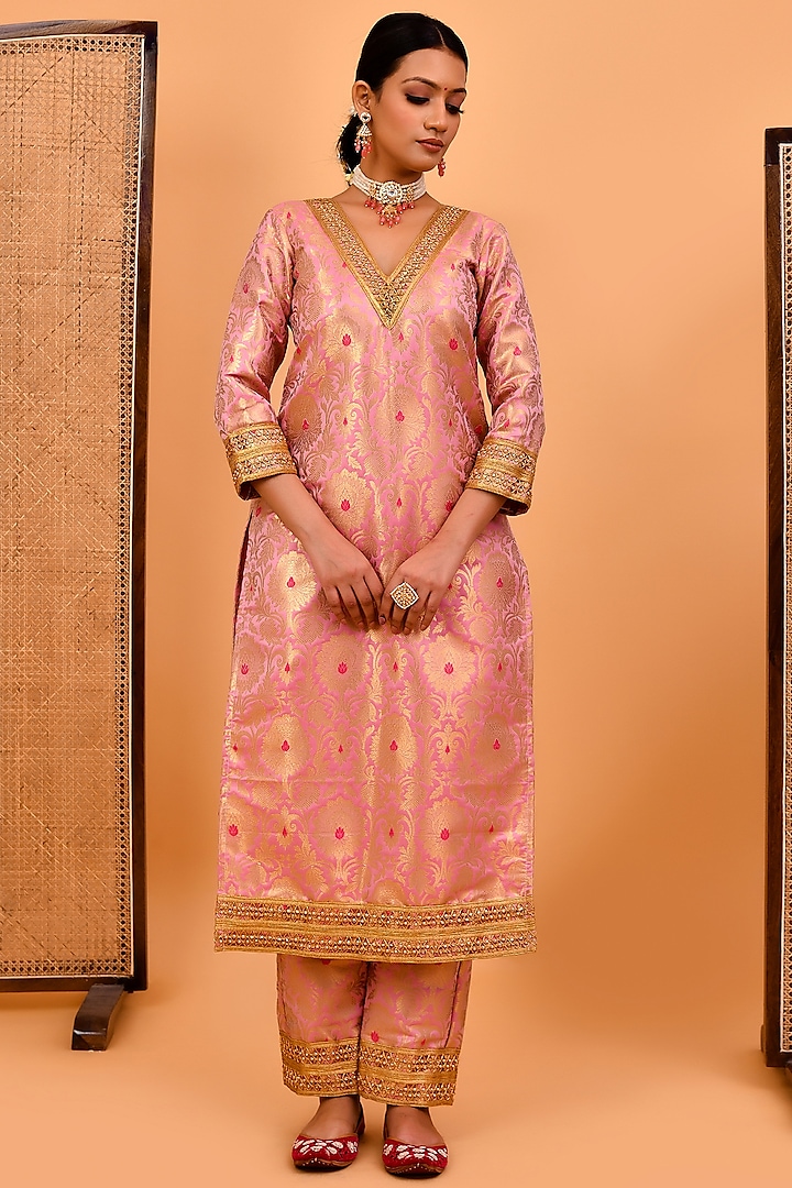 Pink & Gold Brocade Banarasi Handloom Kurta Set by Bannhi at Pernia's Pop Up Shop