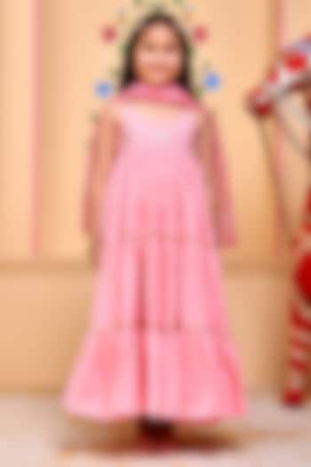 Pink Cotton Gota Lace Embellished Anarkali Set For Girls by Bannhi by Priyanka Rathore - kids at Pernia's Pop Up Shop
