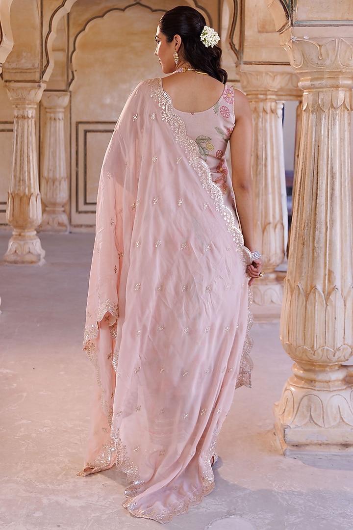 Pastel Pink Tissue Floral Printed & Lace Embellished Kurta Set by Bannhi by Priyanka Rathore at Pernia's Pop Up Shop