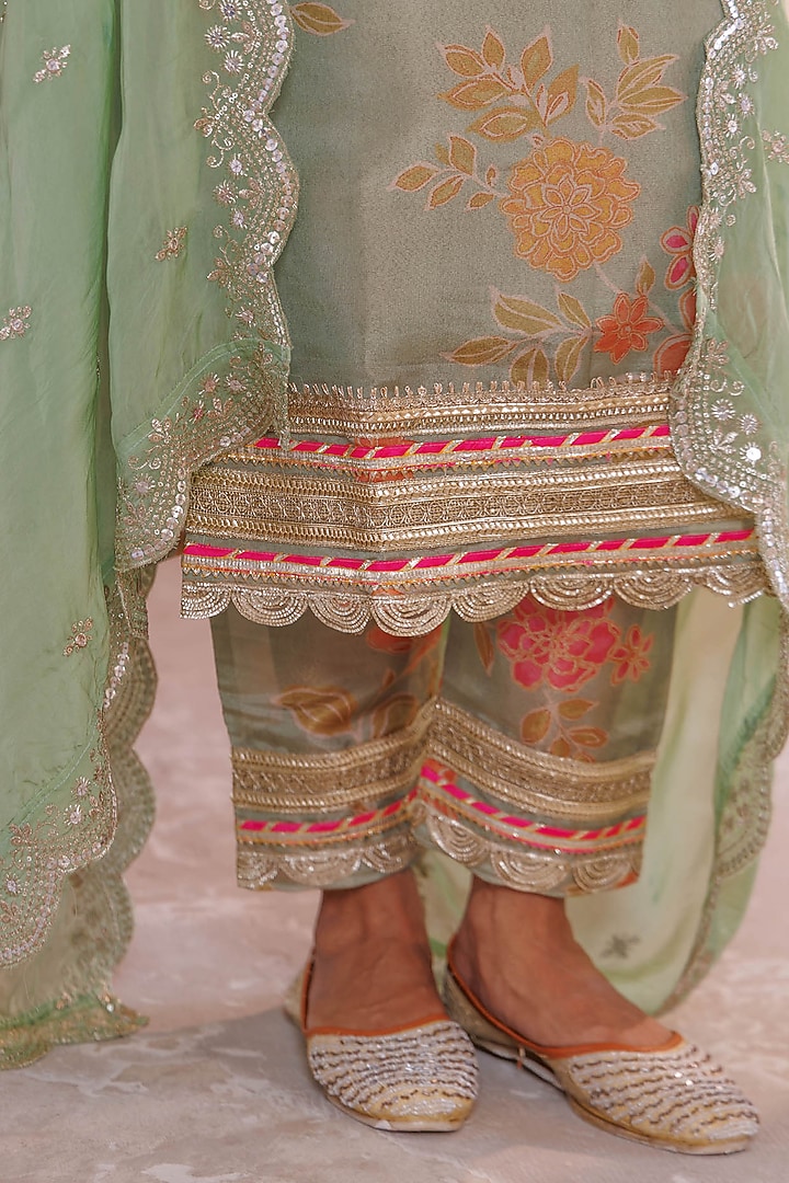 Pastel Green Tissue Floral Printed & Lace Embellished Kurta Set by Bannhi by Priyanka Rathore at Pernia's Pop Up Shop