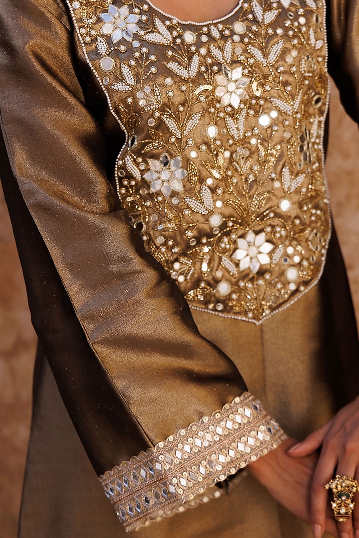 Brown Metallic Tissue Hand Embroidered Kaftan by Bannhi by Priyanka Rathore at Pernia's Pop Up Shop