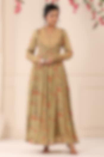 Green Chinon Embroidered Gown With Dupatta by Bairaas at Pernia's Pop Up Shop