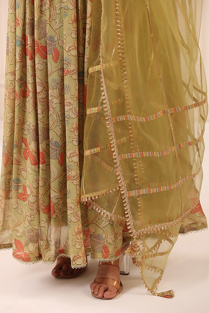 Green Chinon Embroidered Gown With Dupatta by Bairaas at Pernia's Pop Up Shop