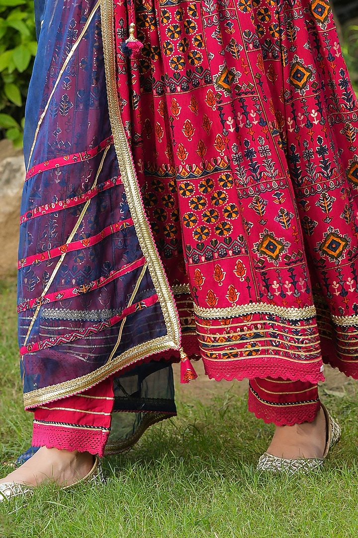 Magenta Muslin Printed & Embroidered Anarkali Set by Bairaas at Pernia's Pop Up Shop
