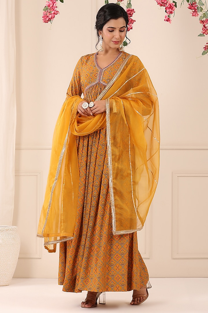 Mustard Muslin Printed Gown With Dupatta by Bairaas at Pernia's Pop Up Shop