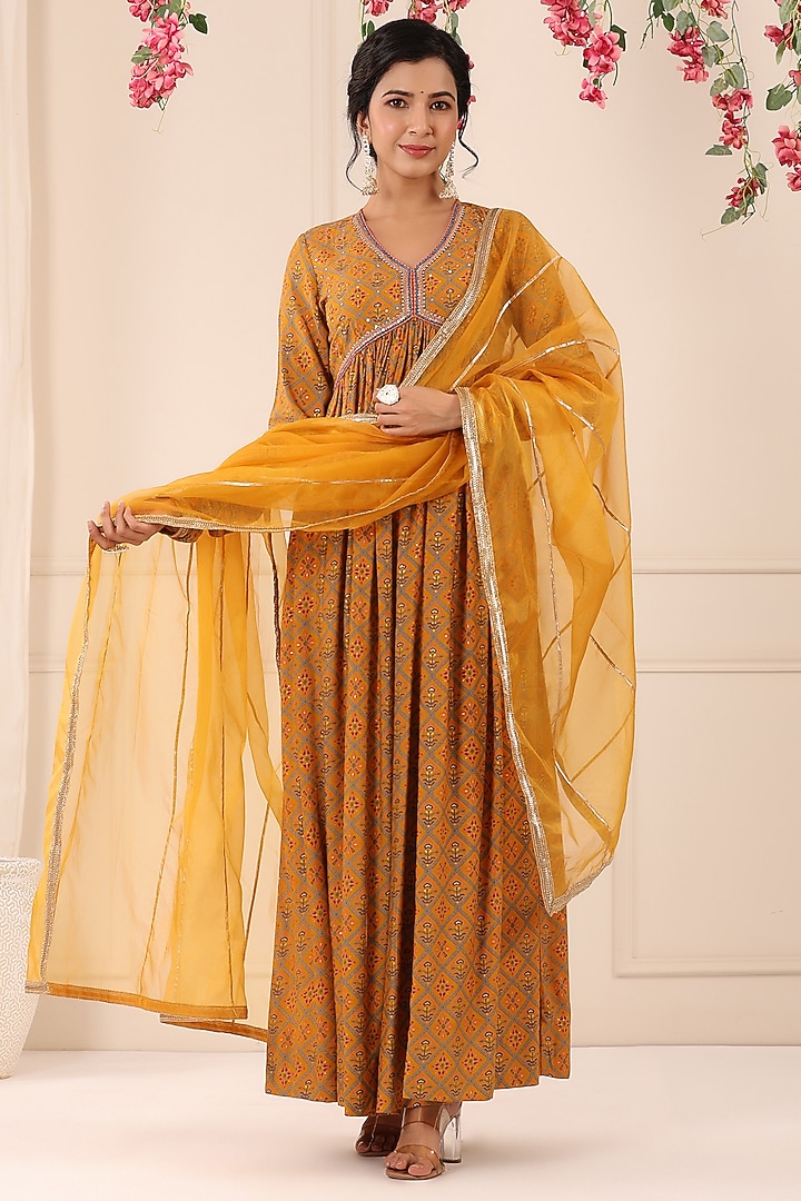 Mustard Muslin Printed Gown With Dupatta by Bairaas at Pernia's Pop Up Shop