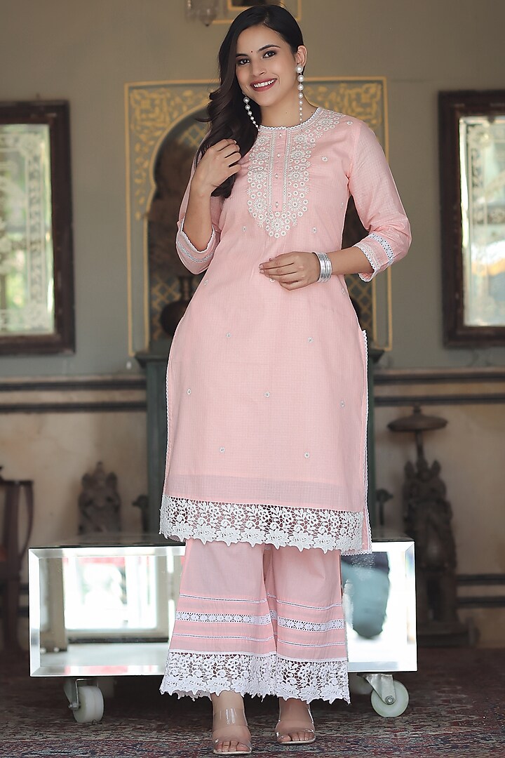 Peach Embroidered Kurta Set by Bairaas at Pernia's Pop Up Shop