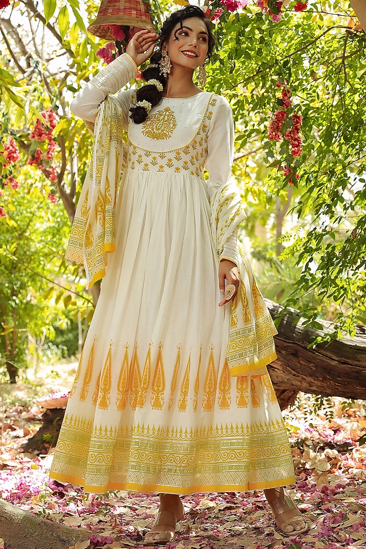 Yellow Embroidered Anarkali Set by Bairaas
