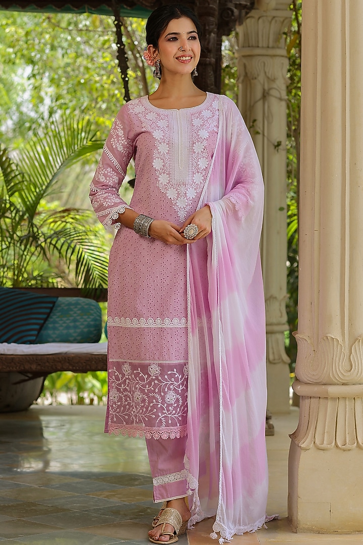 Purple-Pink Embroidered Kurta Set by Bairaas at Pernia's Pop Up Shop