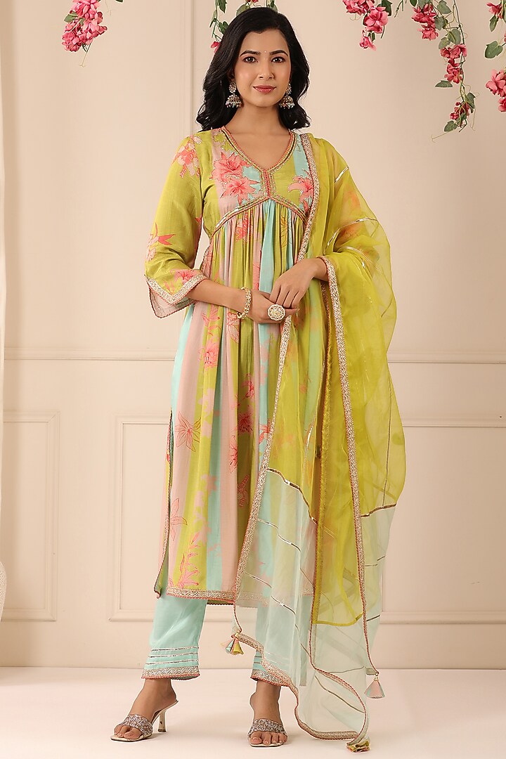 Green Printed Kurta Set Design by Bairaas at Pernia's Pop Up Shop 2024