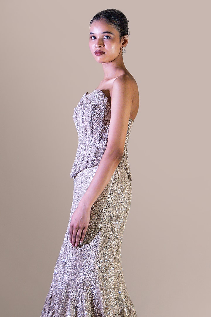 Silver Butterfly Net Embellished Skirt Set by Baradari at Pernia's Pop Up Shop