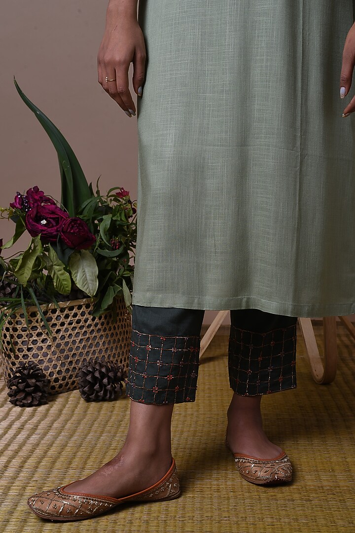 Green Embroidered Kurta Set by Barahmasi at Pernia's Pop Up Shop