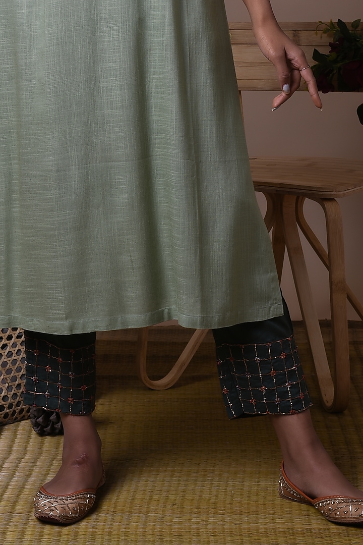 Green Hand Embroidered Kurta Set by Barahmasi at Pernia's Pop Up Shop