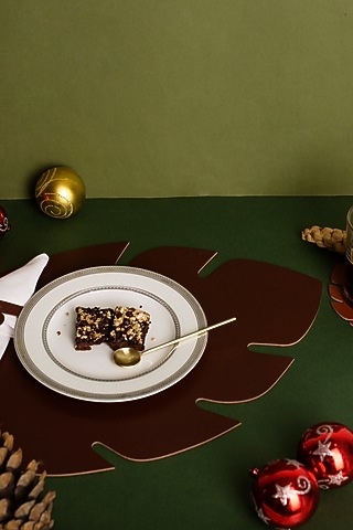 Brown & Gold Reversible Faux Leather Palm Dining Set by Bombay Artisan Co.