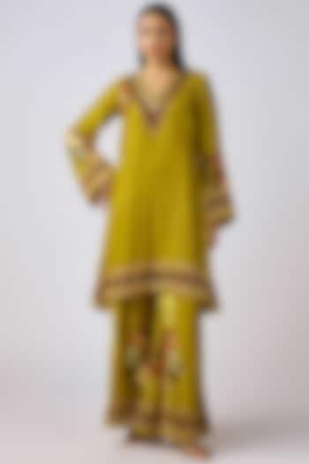 Lime Green Velvet Swarovski Embroidered Kurta Set by Basanti - Kapde aur Koffee at Pernia's Pop Up Shop