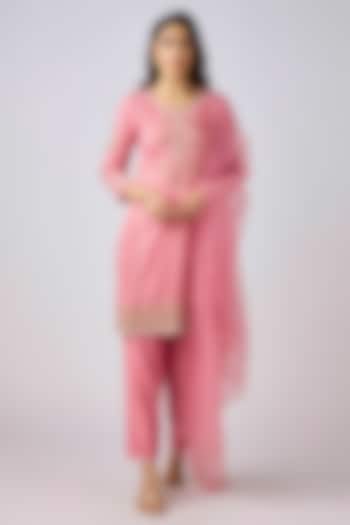 Pink Organza Silk Cutdana Embroidered Kurta Set by Basanti - Kapde aur Koffee at Pernia's Pop Up Shop