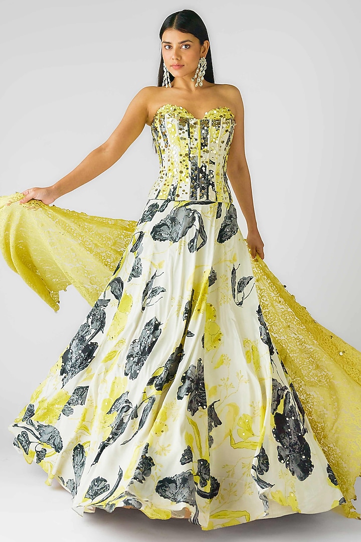 Yellow Crepe Sequins Embellished Lehenga Set by Basanti - Kapde aur Koffee at Pernia's Pop Up Shop