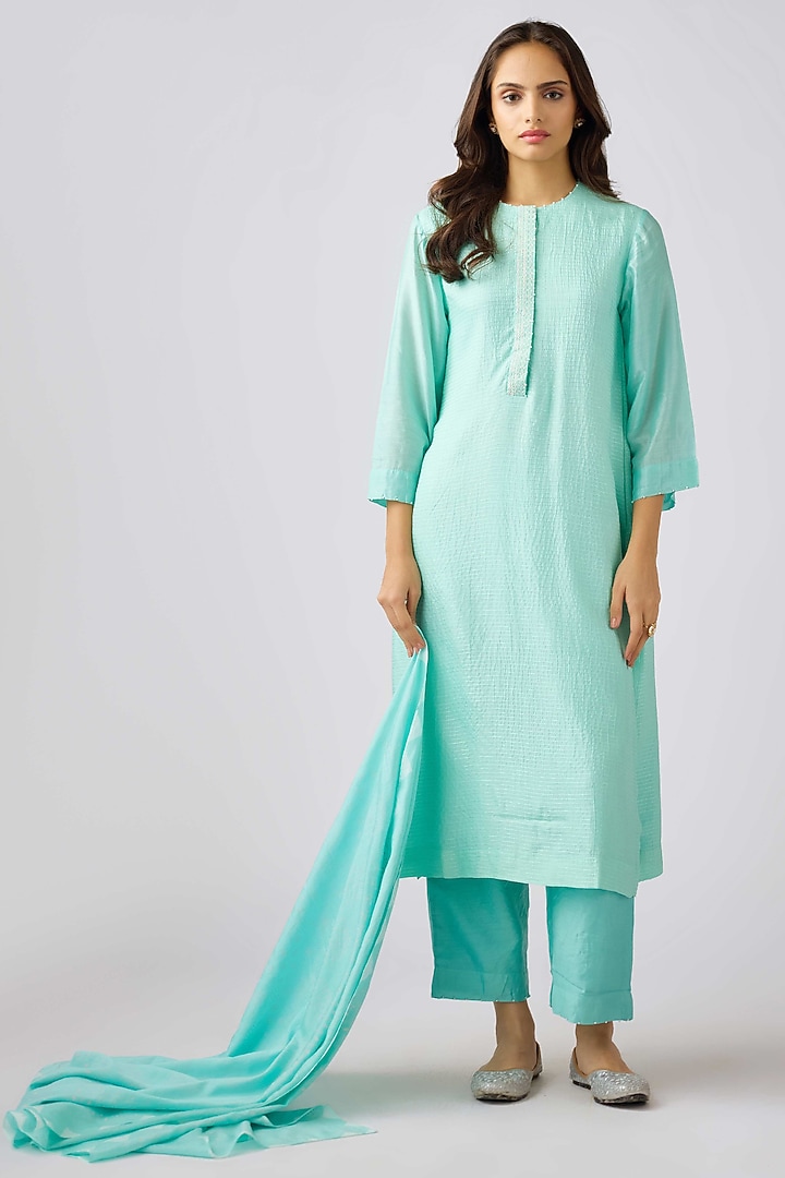 Aqua Blue Muslin Thread Work Kurta Set by Basanti - Kapde aur Koffee at Pernia's Pop Up Shop