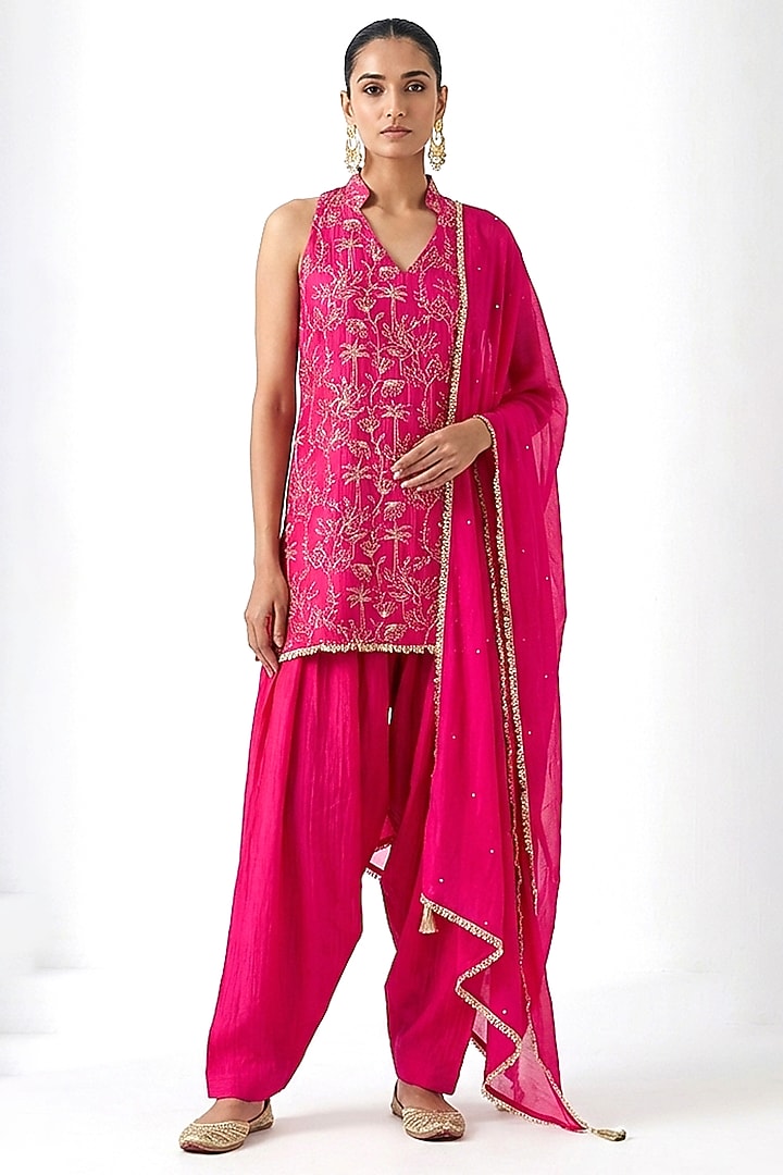 Pink Chanderi Zari Embroidered Kurta Set by Basanti - Kapde aur Koffee at Pernia's Pop Up Shop