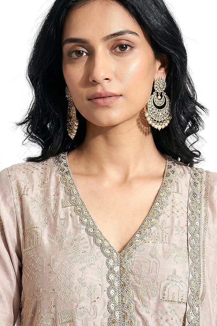 Beige Chanderi Kurta Set by Basanti - Kapde aur Koffee at Pernia's Pop Up Shop