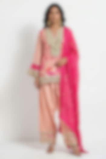 Pink Cotton Silk Coin & Mirror Embroidered Kurta Set by Basanti - Kapde aur Koffee at Pernia's Pop Up Shop