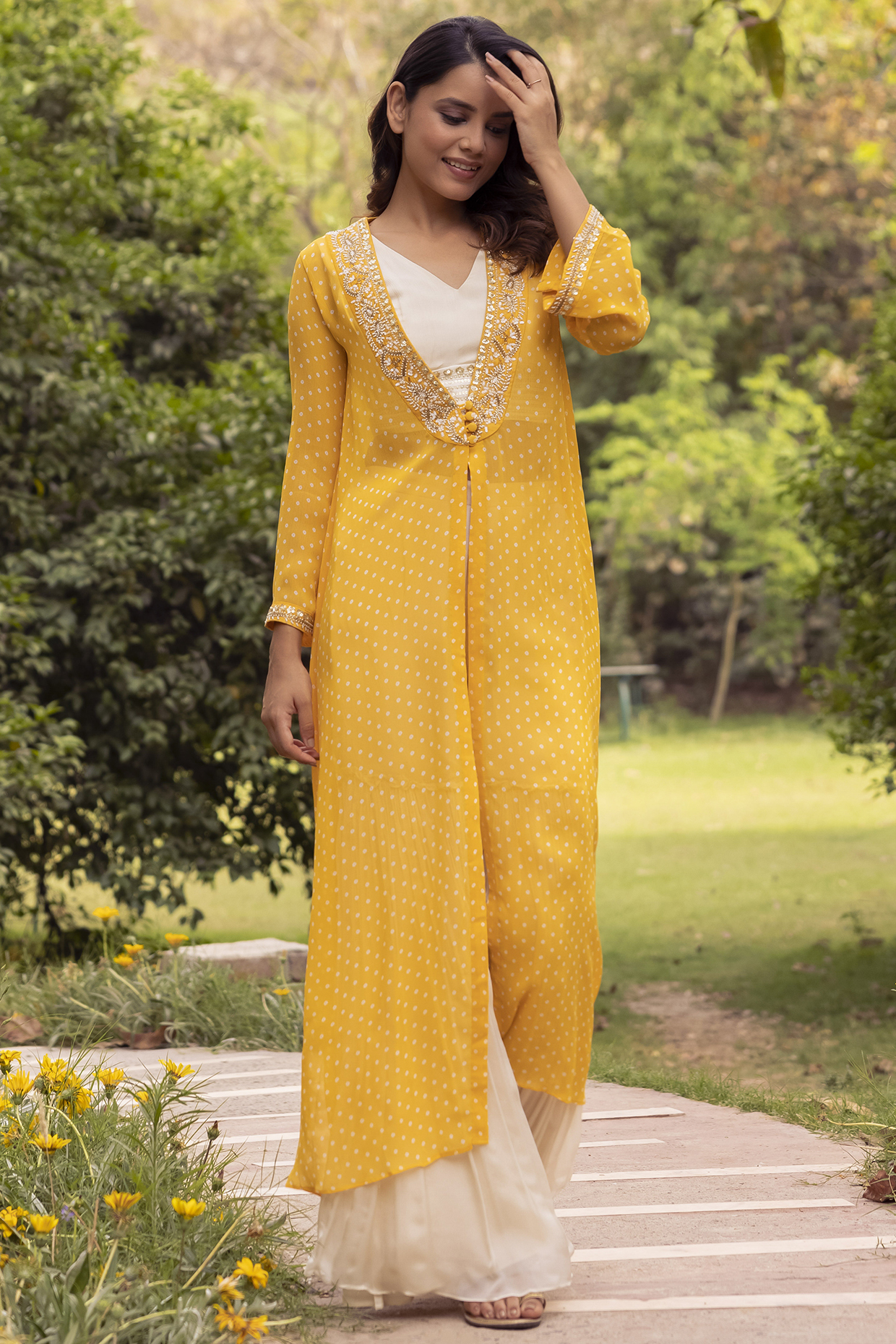 sharara aur kurti