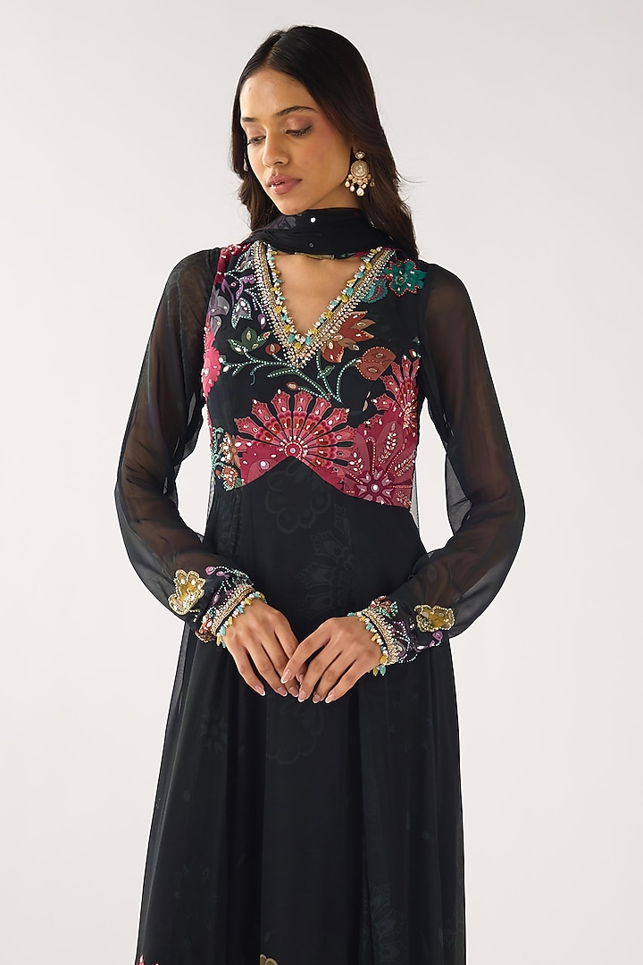 Black Georgette Mirror Embroidered Anarkali Set by Basanti - Kapde aur Koffee at Pernia's Pop Up Shop