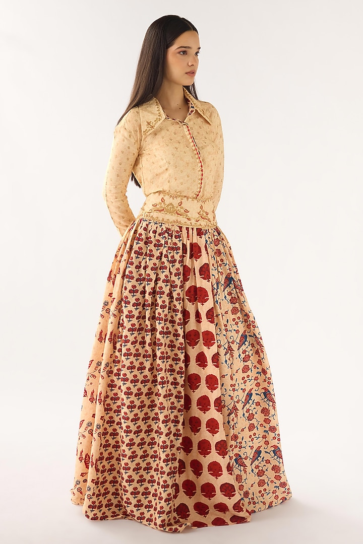 White Raw Silk Printed Skirt Set by Basanti - Kapde aur Koffee at Pernia's Pop Up Shop