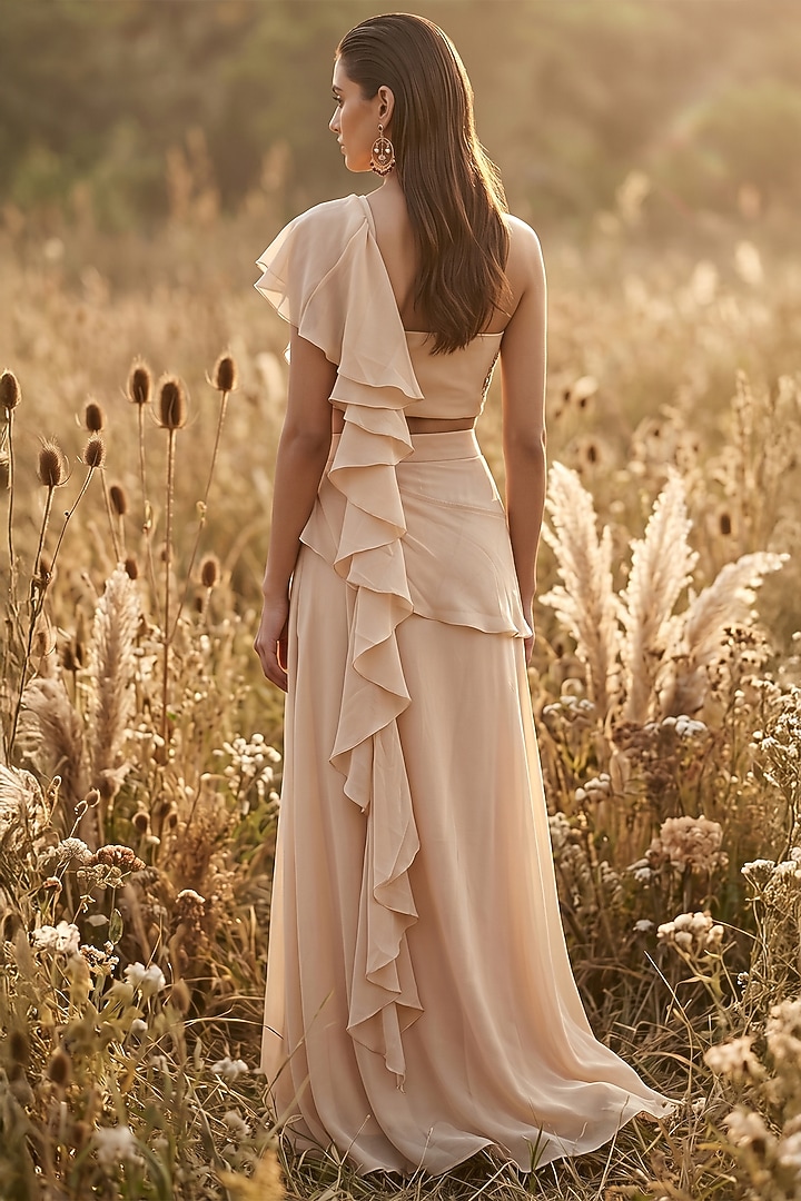 Ivory Georgette Draped Festive Saree Set by Basanti - Kapde aur Koffee at Pernia's Pop Up Shop