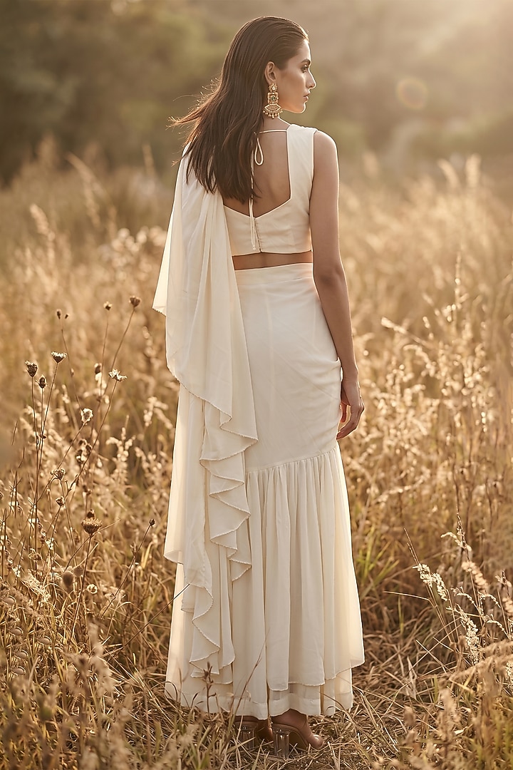 Ivory Organza Draped Party Wear Saree Set by Basanti - Kapde aur Koffee at Pernia's Pop Up Shop