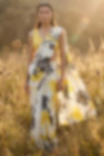 Yellow Crepe Printed Party Wear Saree Set by Basanti - Kapde aur Koffee at Pernia's Pop Up Shop