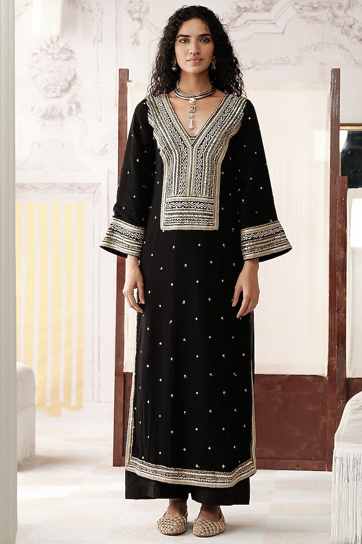 Black Viscose Georgette Gota Lace Embroidered Kurta Set by Basanti - Kapde aur Koffee at Pernia's Pop Up Shop