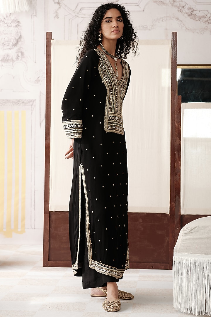 Black Viscose Georgette Gota Lace Embroidered Kurta Set by Basanti - Kapde aur Koffee at Pernia's Pop Up Shop