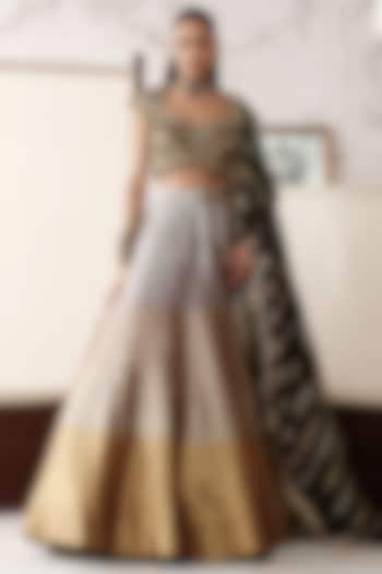 Golden Ombre Tissue Wedding Lehenga Set by Basanti - Kapde aur Koffee at Pernia's Pop Up Shop